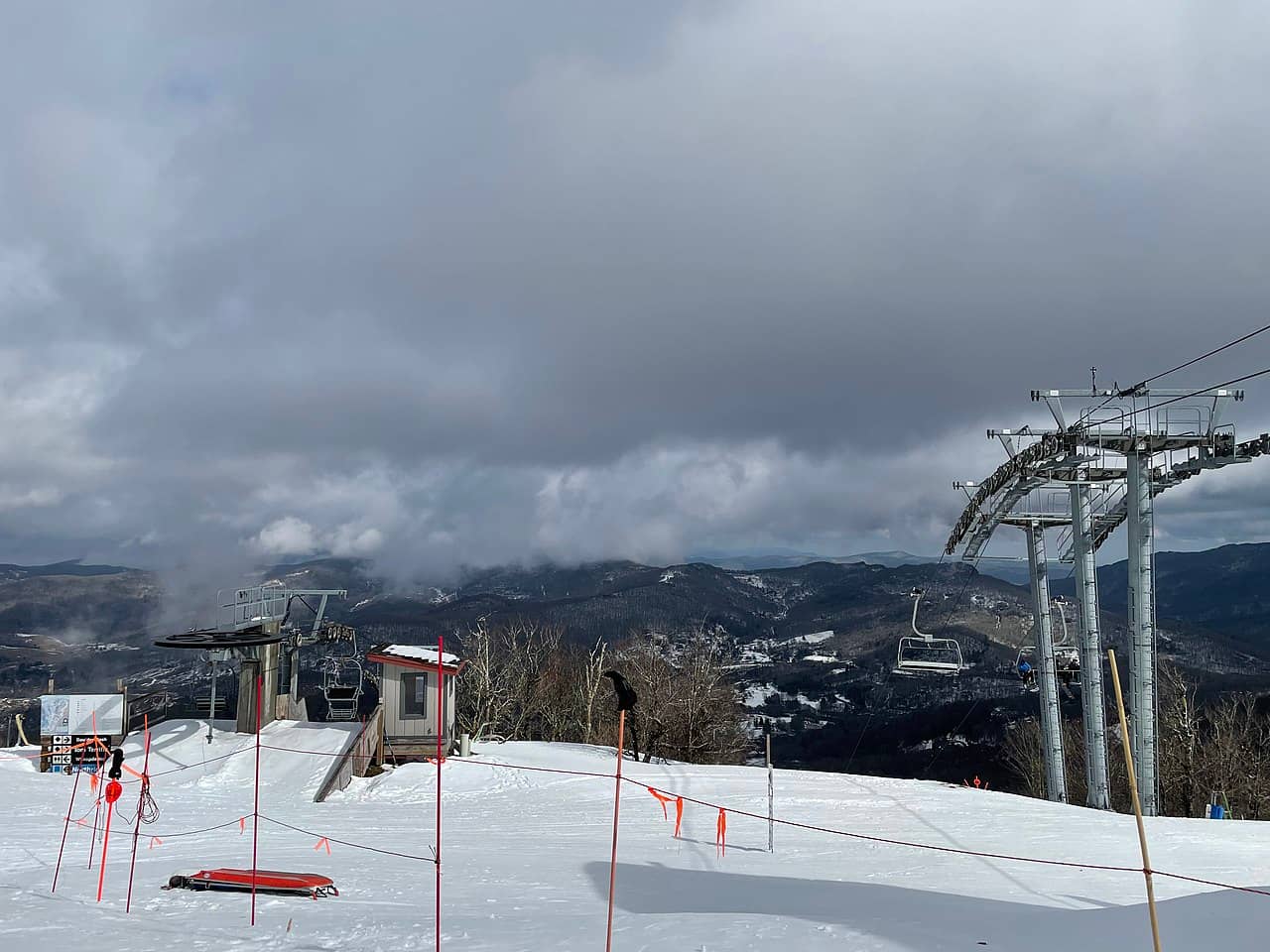 49 Degrees North Mountain Resort — WA ski resort in winter