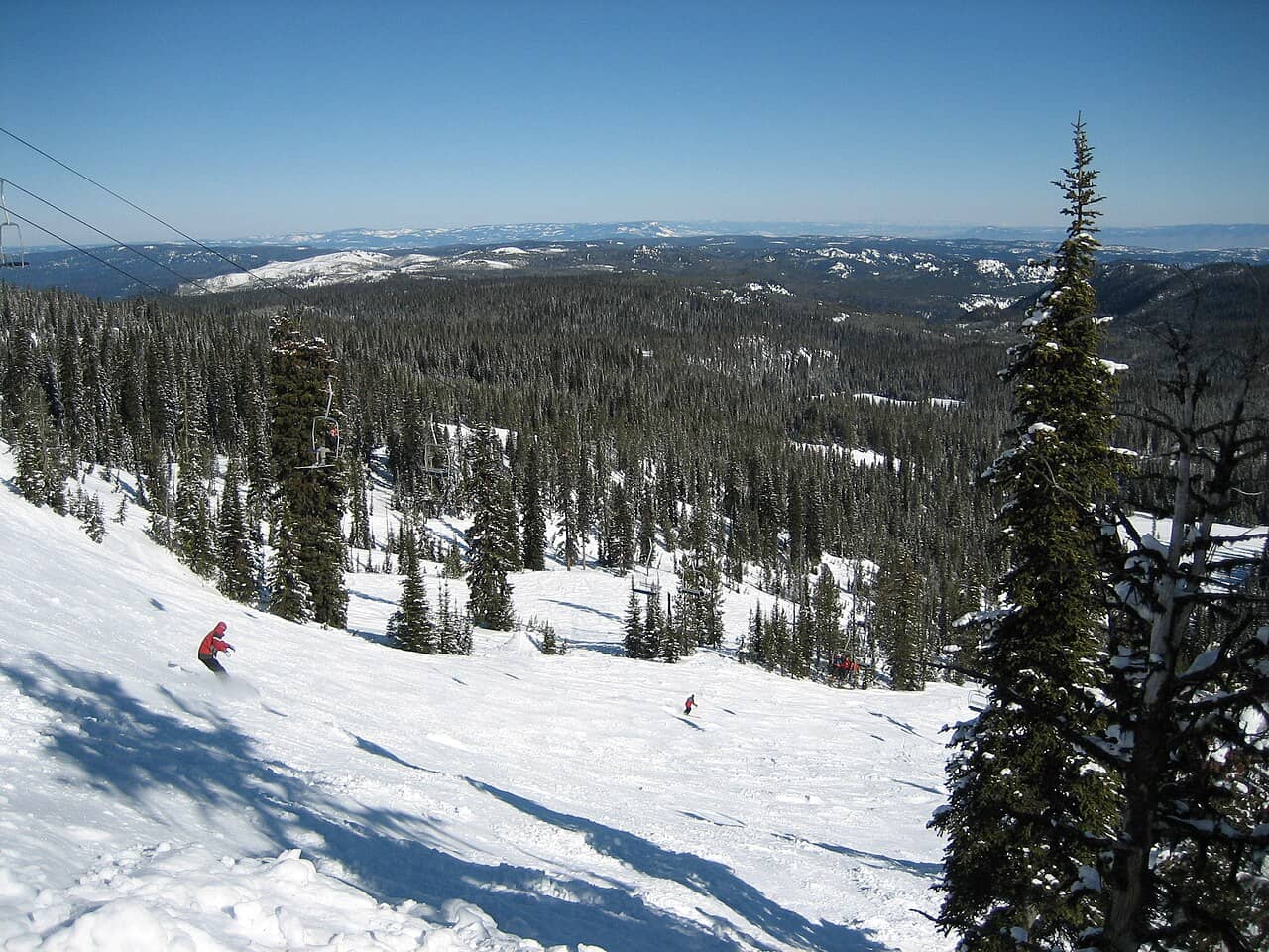 Anthony Lakes Mountain Resort — OR ski resort in winter