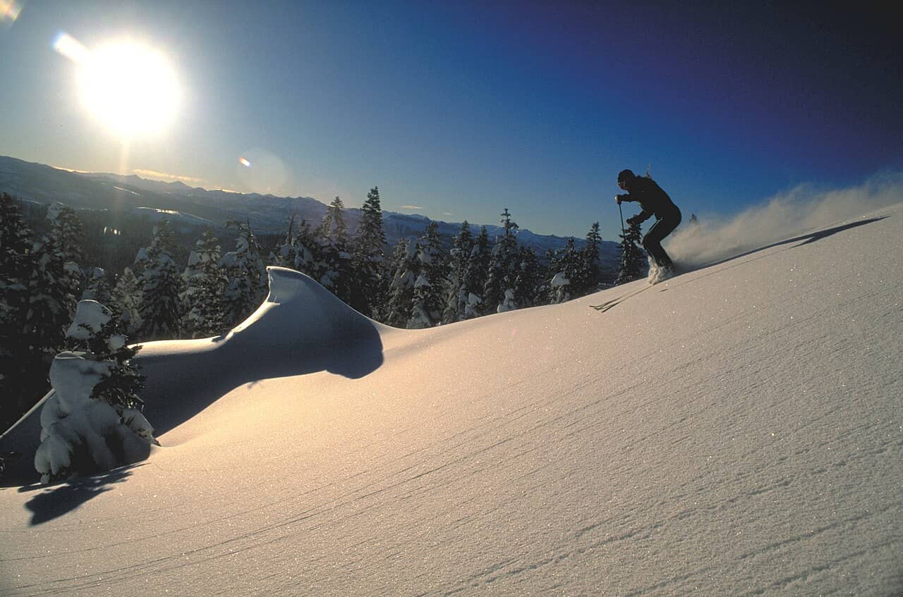 Bear Valley Mountain Resort — CA ski resort in winter