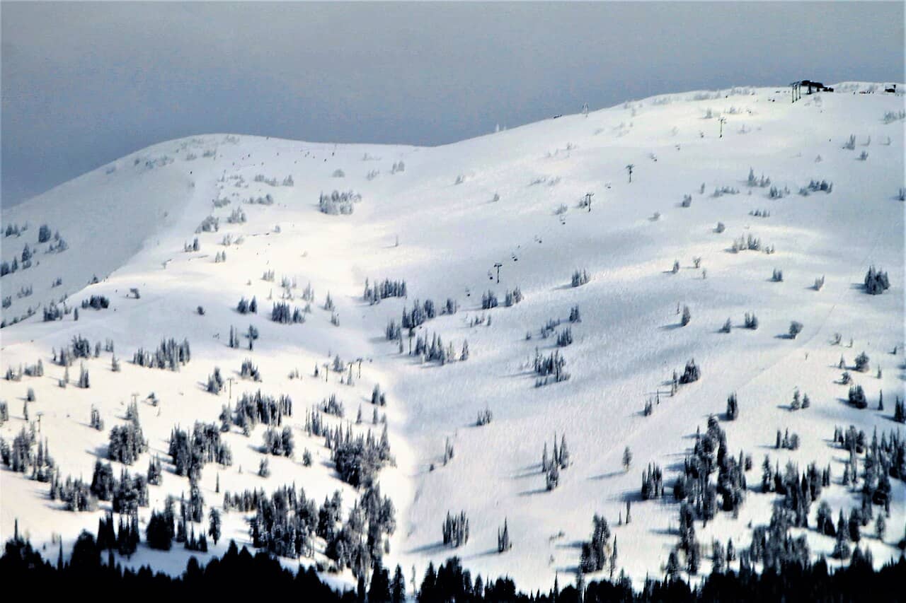 Grand Targhee Resort — WY ski resort in winter