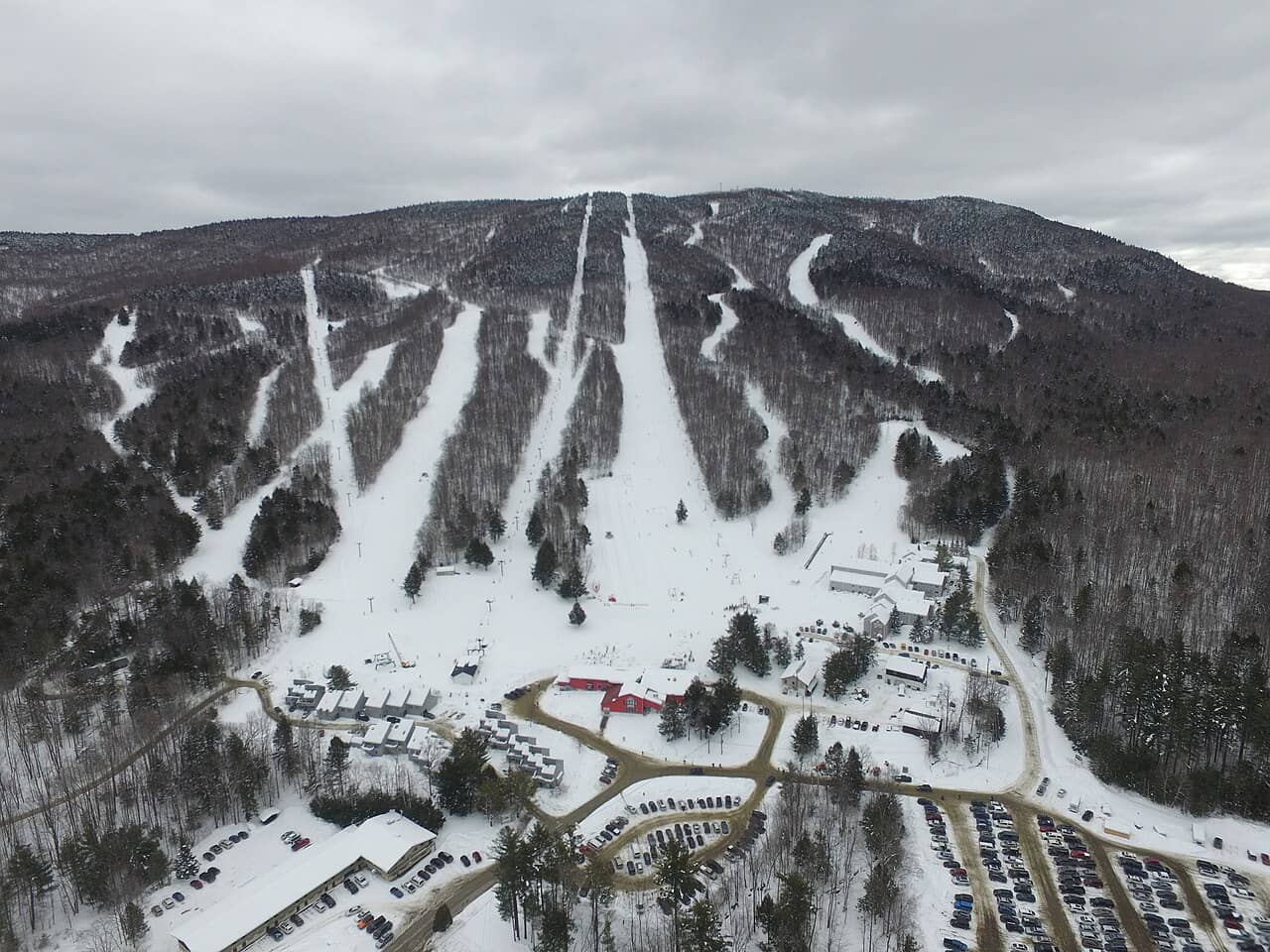 Magic Mountain — VT ski resort in winter