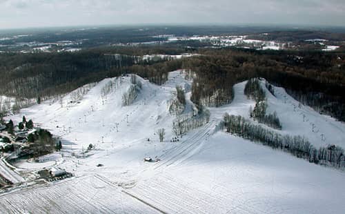 Timber Ridge Ski Area — MI ski resort in winter