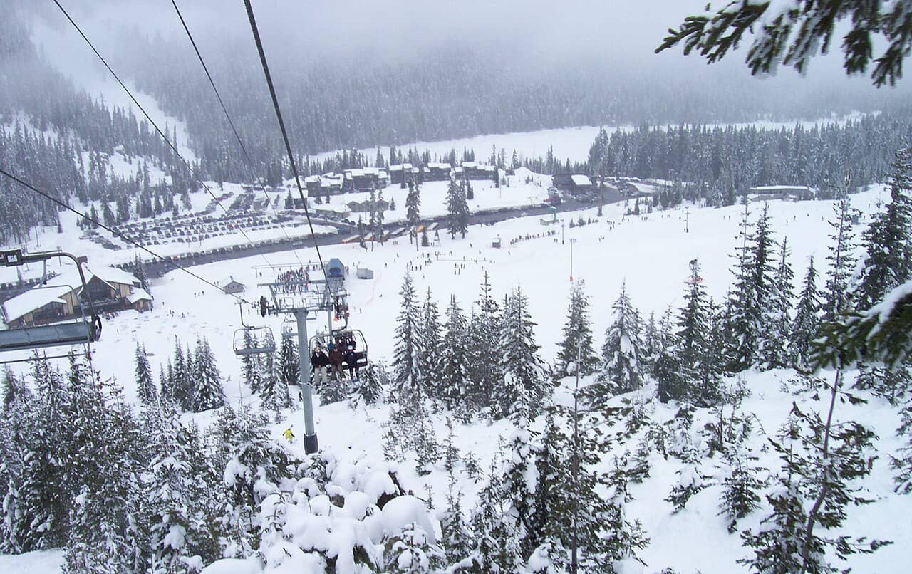 White Pass Ski Area — WA ski resort in winter