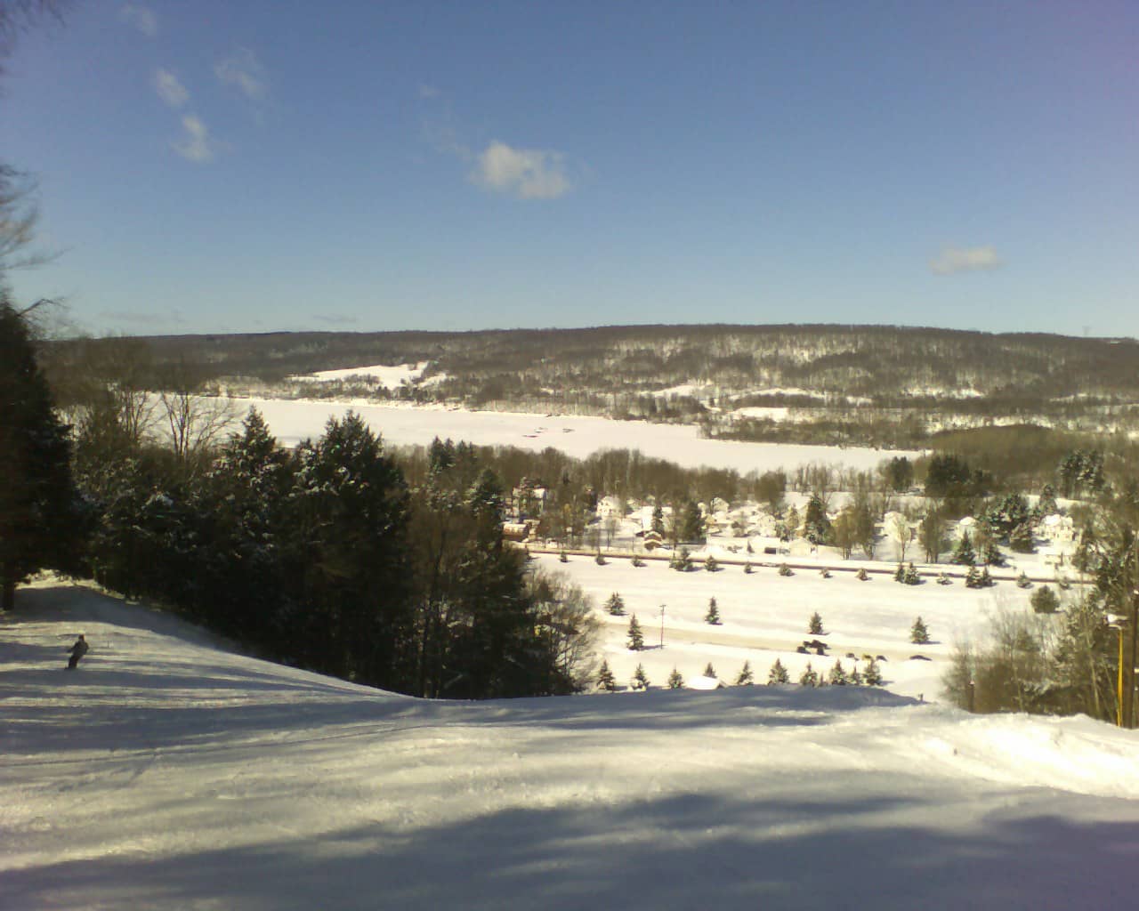 Woods Valley — NY ski resort in winter